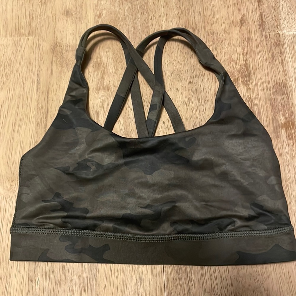 Lululemon sports bra